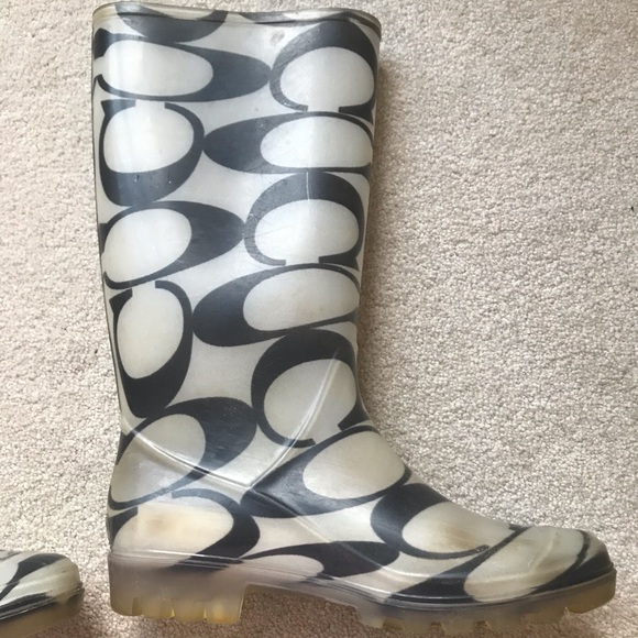 ⚡️⚡️SOLD⚡️⚡️Coach Rain Boots Size 8 - Picture 9 of 16